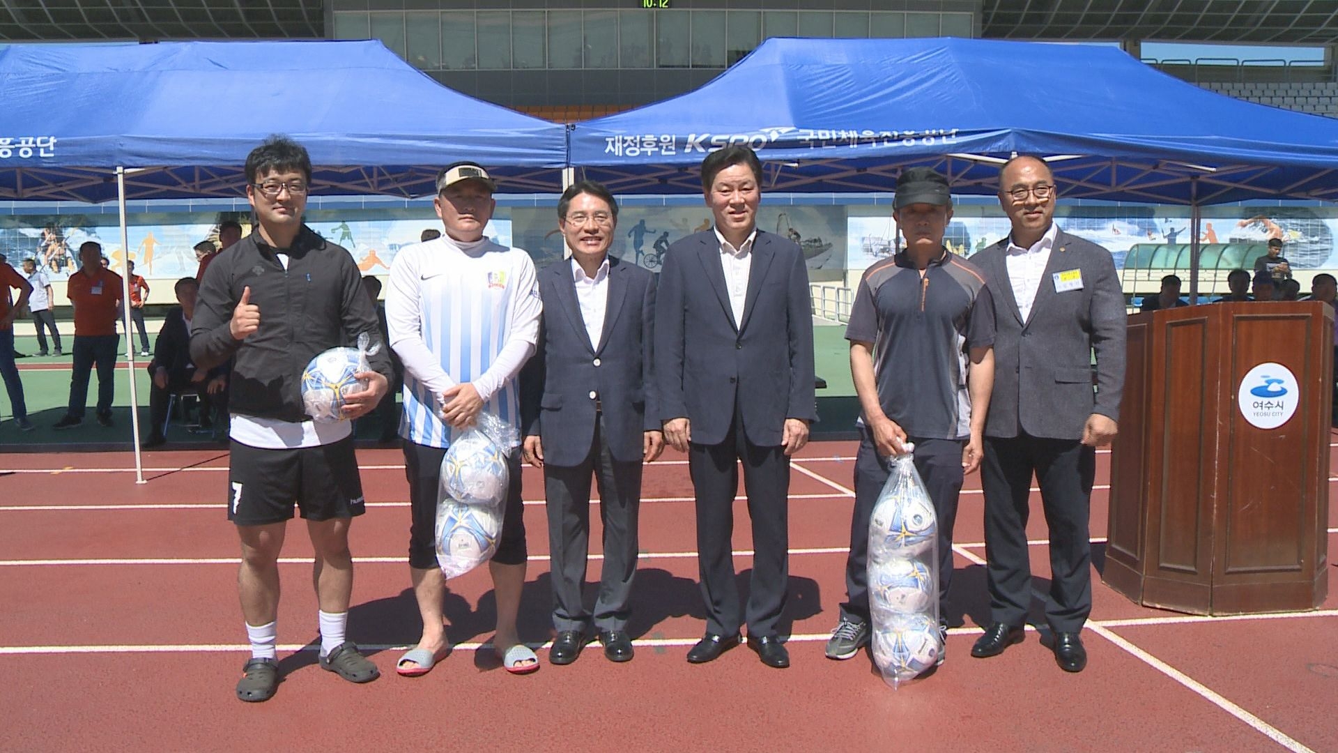 제15회 여수시장배 직장 및 클럽 축구대회 개회식 이용자 제공이미지